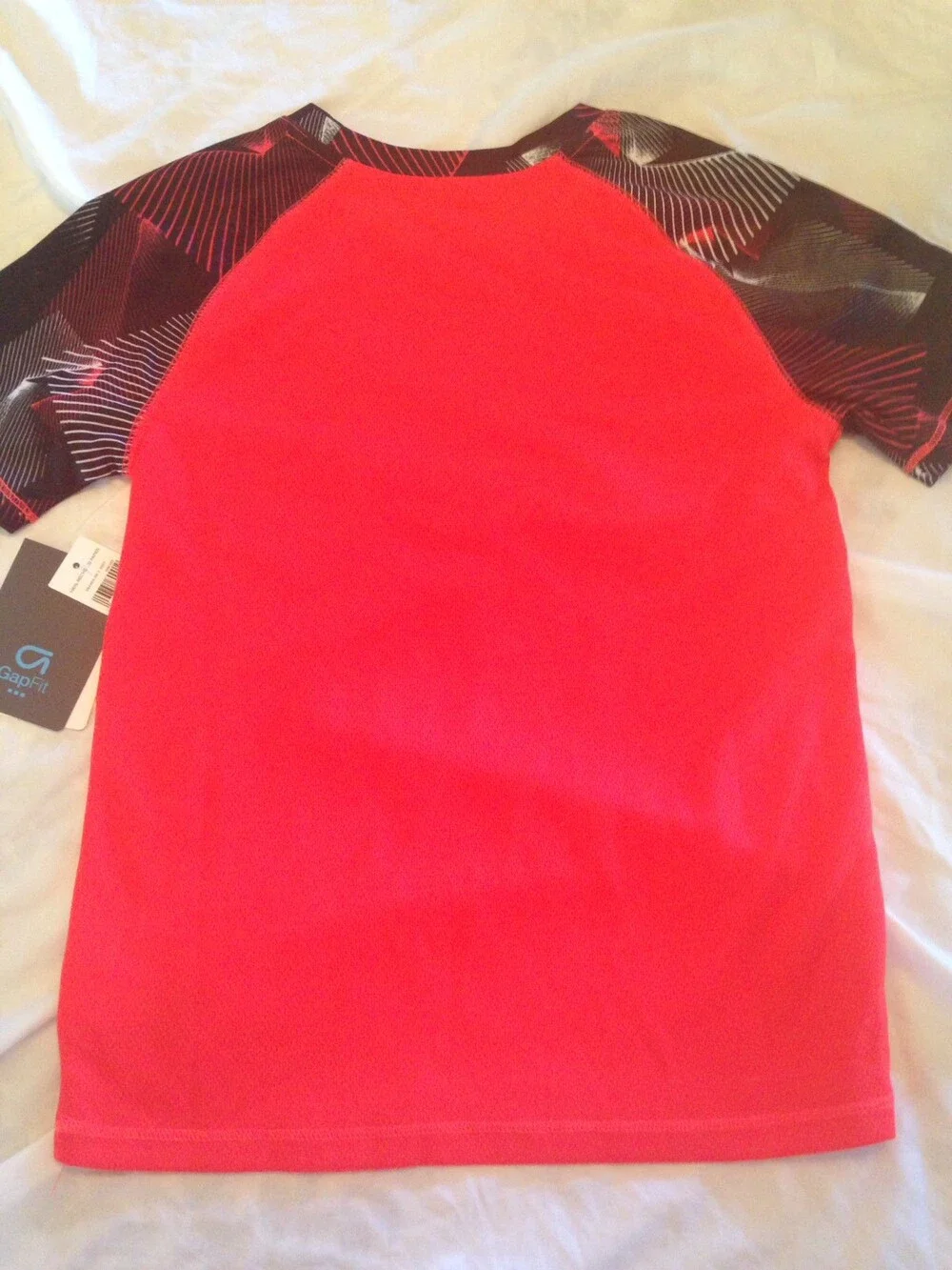 Boy's Gap Fit Shirt Small (6-7) Graphic T Shirt NWT